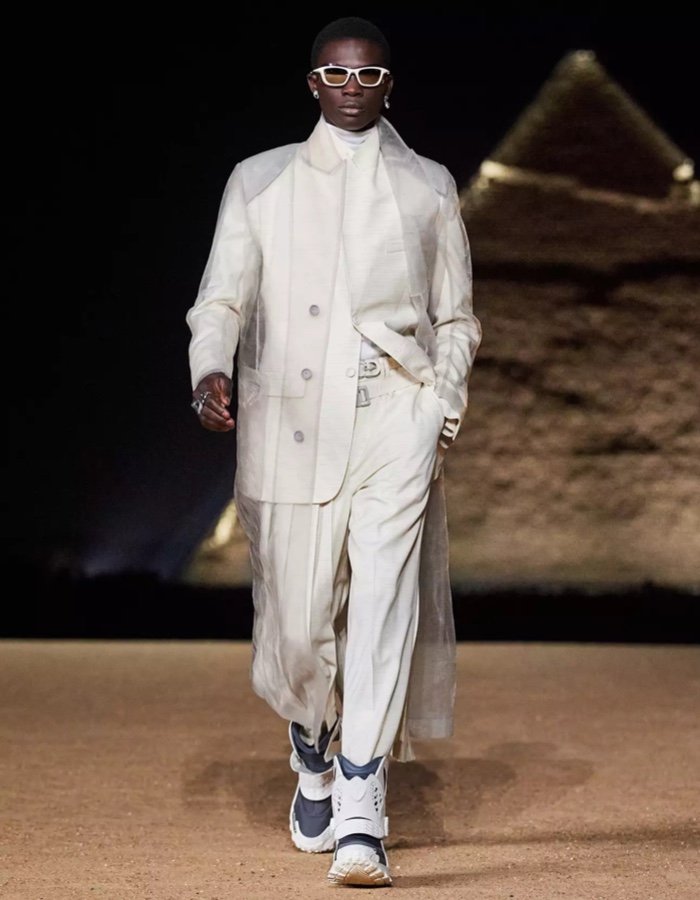 exclusive look at dior mens fall 2021 collection